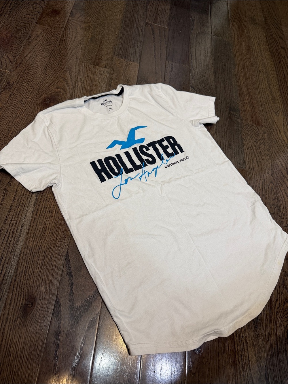 Hollister White Short-Sleeve Logo Graphic Tee with Blue Accent